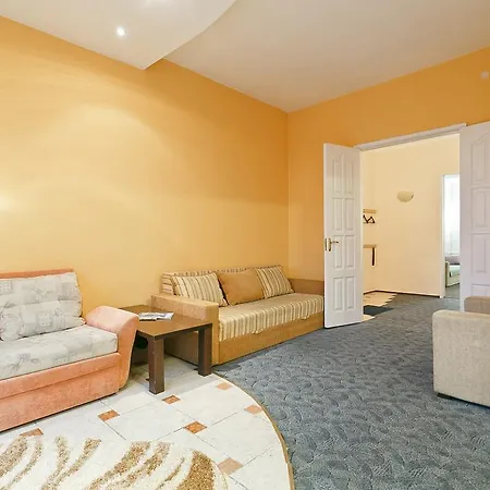 On Nezavisimosti 22 Apartament *